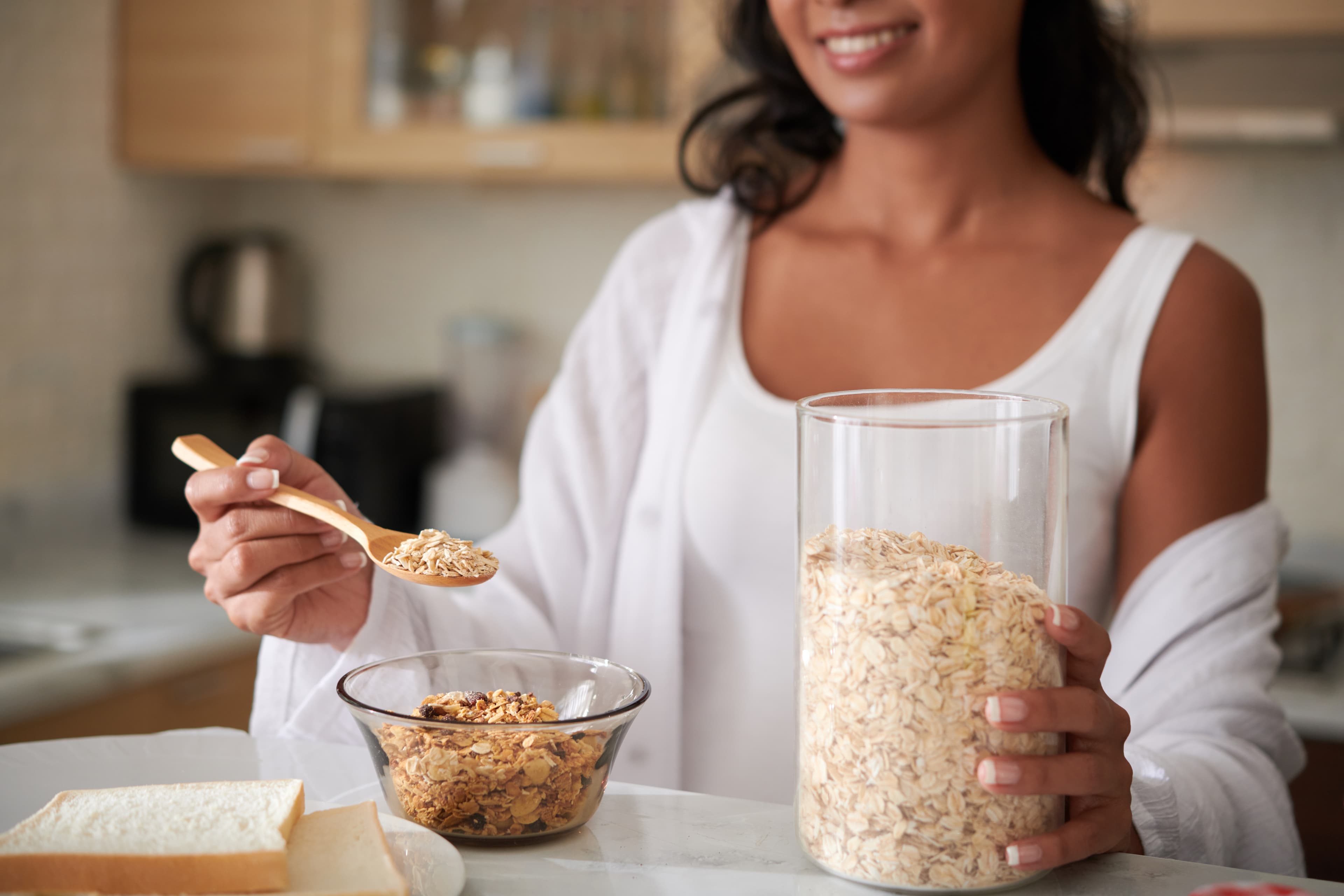 women having oats