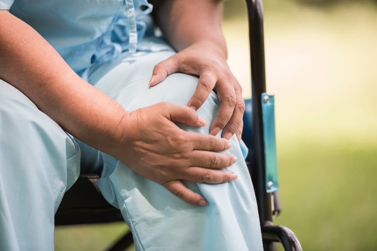 what is the fastest way to relieve knee pain|Rice Method
